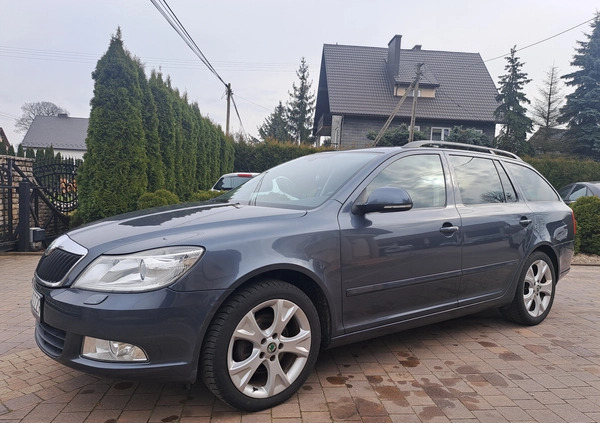 Skoda Octavia cena 29900 przebieg: 185000, rok produkcji 2011 z Wolbrom małe 232